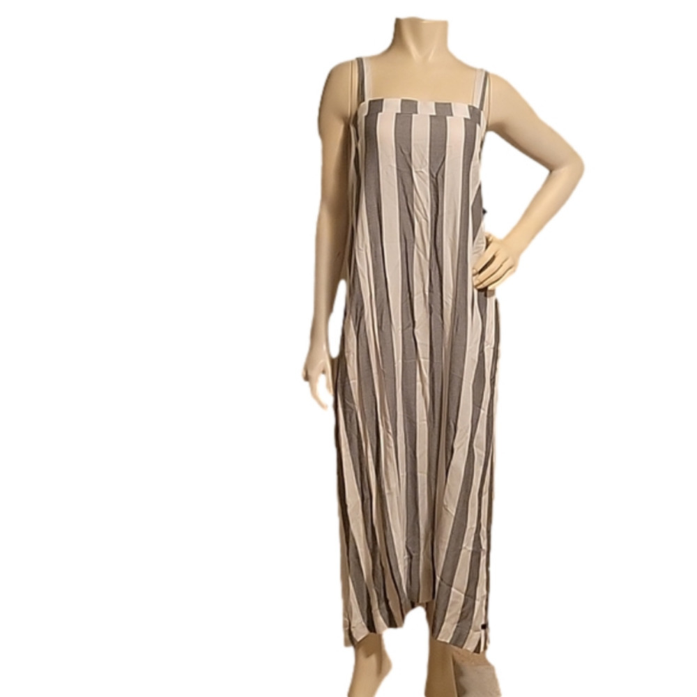 𝅺nwt Hurley Striped dress